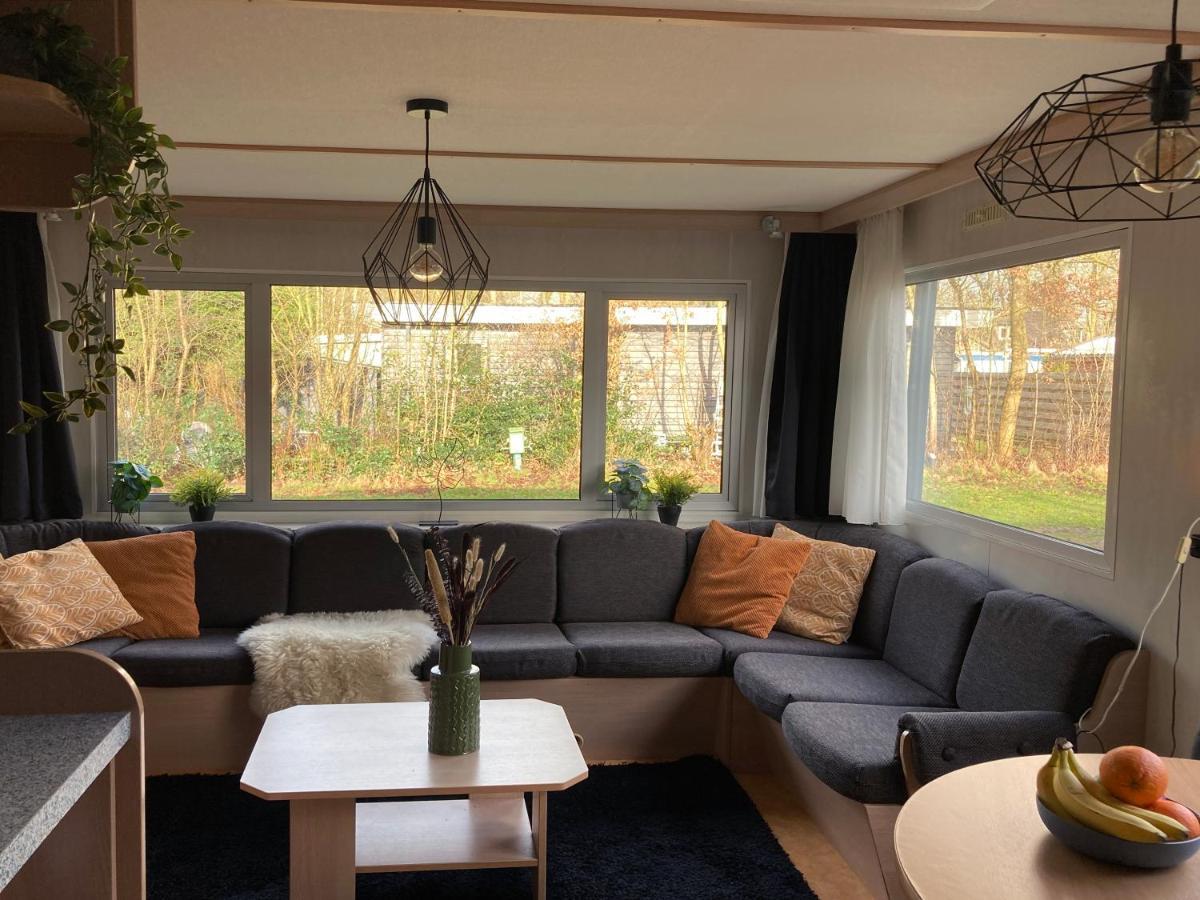 Villa Chalet 'T Rijsterbos Op Camping Met Zwembad! Extérieur photo